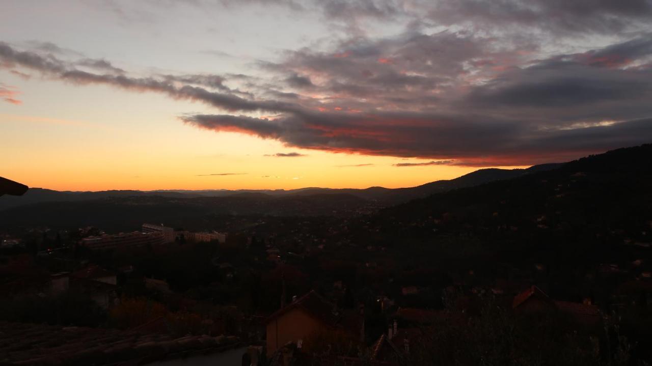 Appartement Spacieux Et Chaleureux A Grasse Zewnętrze zdjęcie